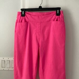 Pink scallop hem capris